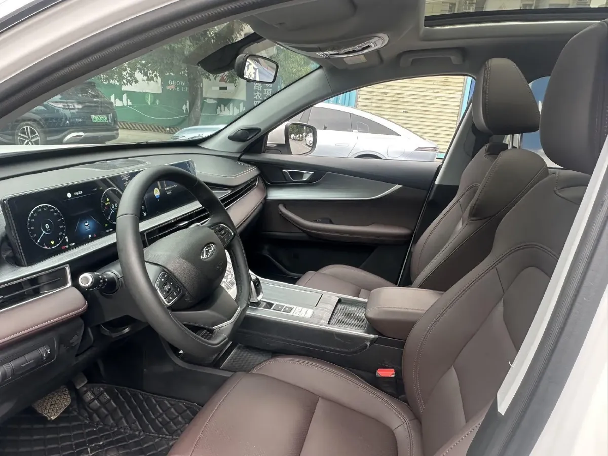 
								Chery Tiggo 7 Pro 2025 full									