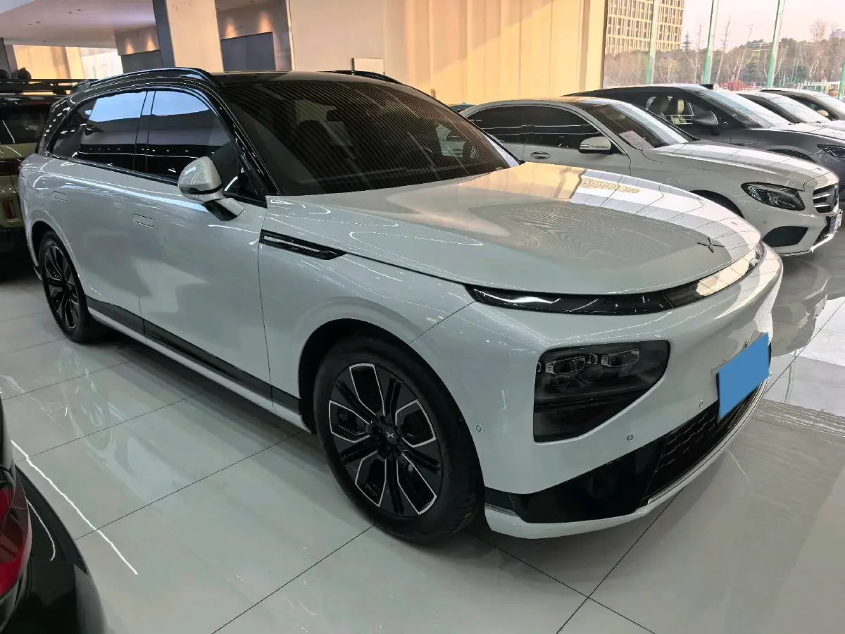 
								XPeng G9 2025 full									