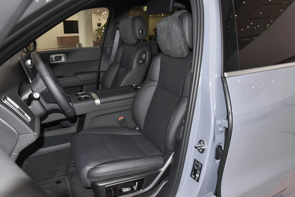 
								Li Auto L8 2025 full									
