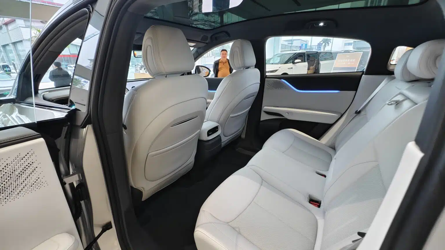 
								XPeng G6 2025 full									