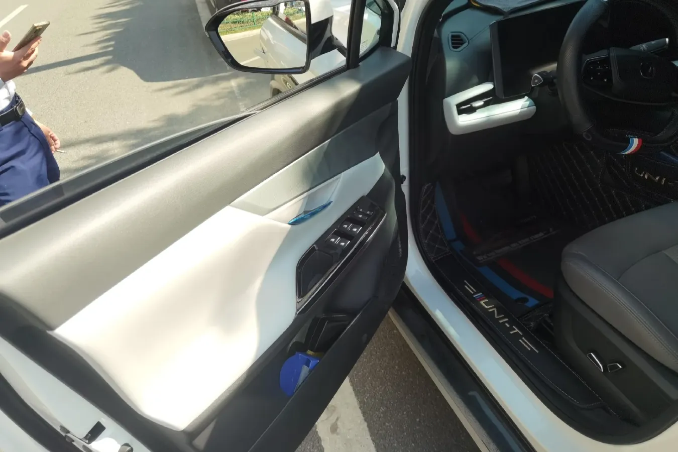 
								Used 2023 ChangAn UNI-T 1.5T 188HP L4 7DCT full									
