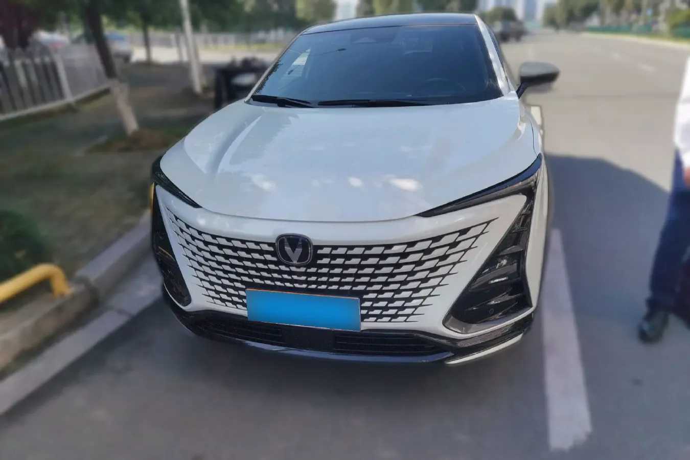 
								Used 2023 ChangAn UNI-T 1.5T 188HP L4 7DCT full									