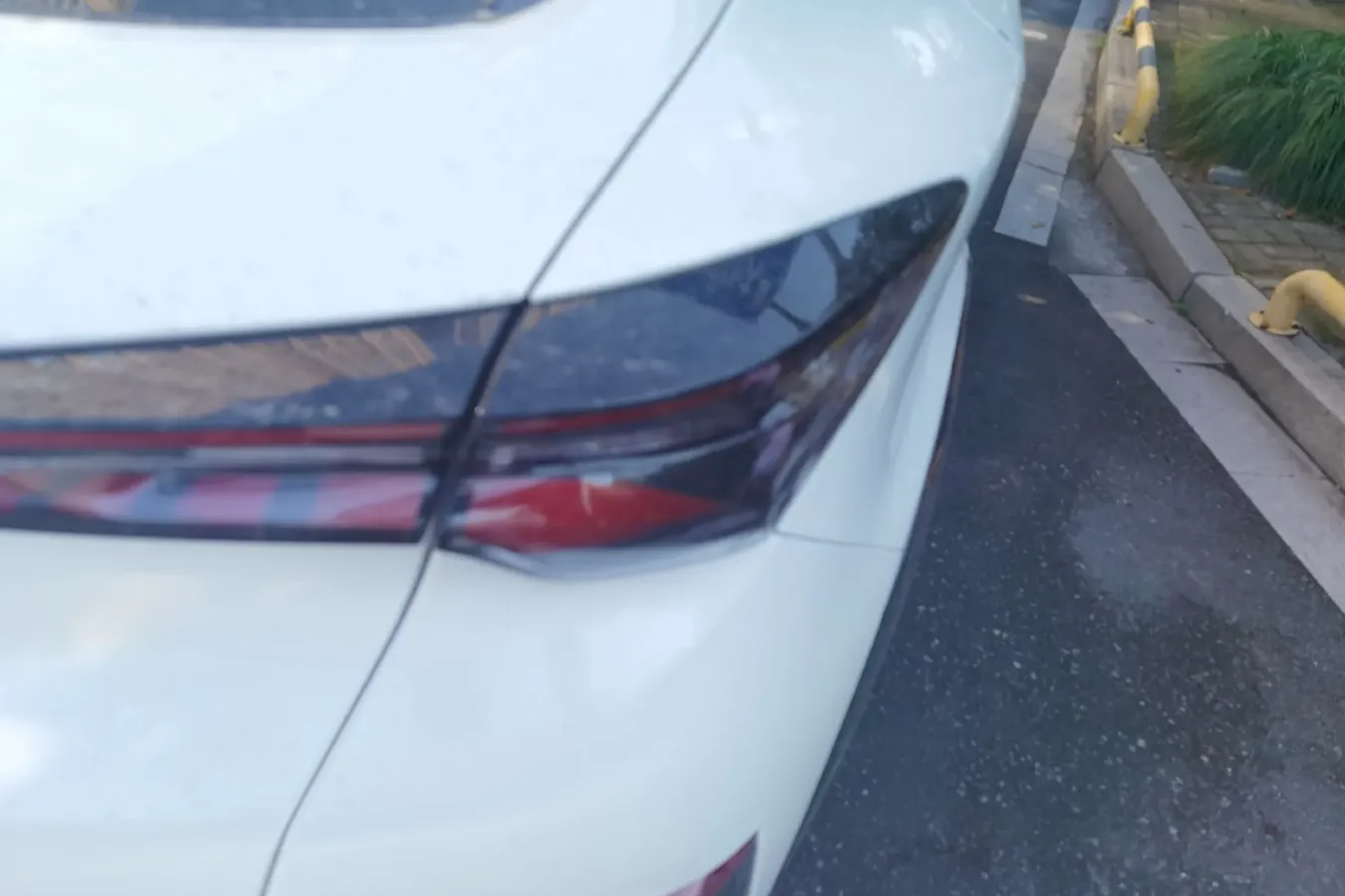 
								Used 2023 ChangAn UNI-T 1.5T 188HP L4 7DCT full									