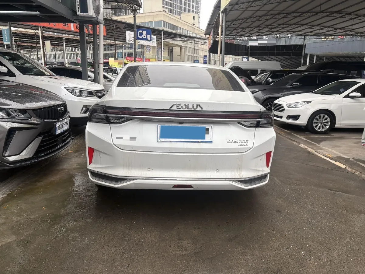 
								Used 2023 DongFeng Aeolus YiXuan MAX 1.5T 190HP L4 7DCT full									